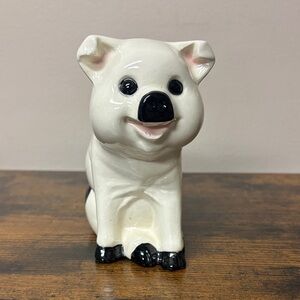 Vintage Hand Painted Pig Creamer